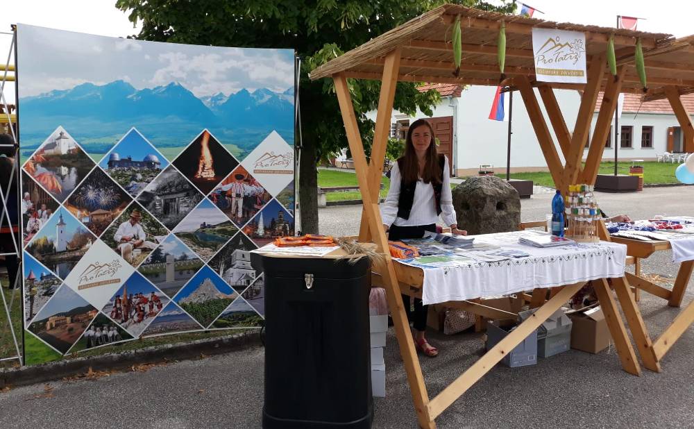 Išli sme na Agrokomplex. Propagovali sme Tatry, aj MAS-ky.